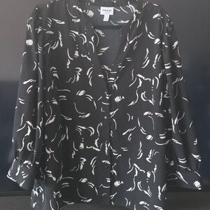 Black & White Printed V-Neck Blouse - 20